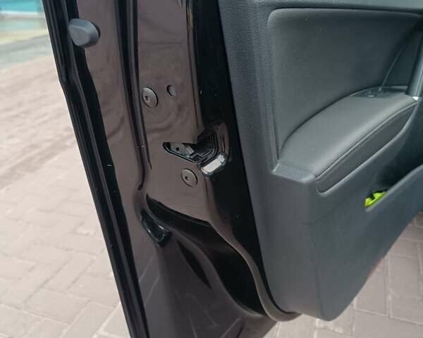 Чорний Фольксваген e-Golf, об'ємом двигуна 0 л та пробігом 120 тис. км за 7750 $, фото 33 на Automoto.ua