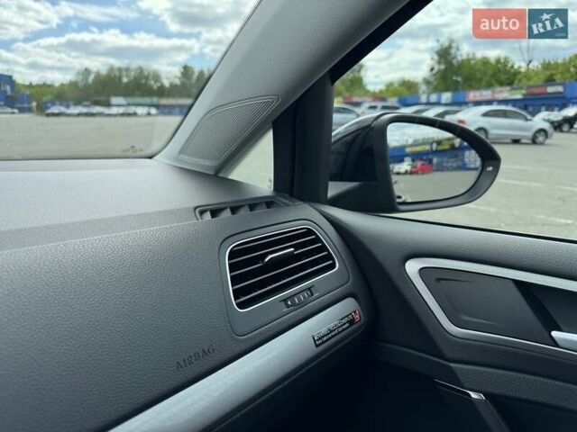 Чорний Фольксваген e-Golf, об'ємом двигуна 0 л та пробігом 106 тис. км за 8500 $, фото 30 на Automoto.ua