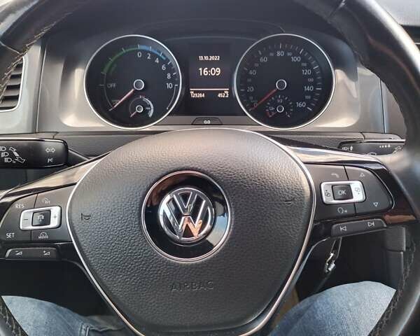 Черный Фольксваген e-Golf, объемом двигателя 0 л и пробегом 123 тыс. км за 14500 $, фото 8 на Automoto.ua