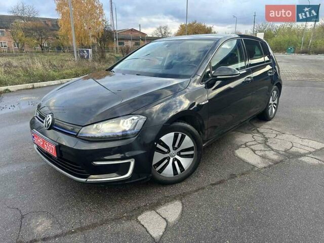 Черный Фольксваген e-Golf, объемом двигателя 0 л и пробегом 145 тыс. км за 8499 $, фото 2 на Automoto.ua