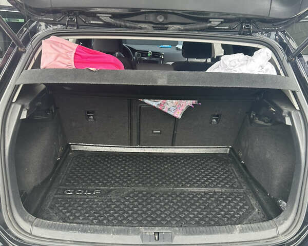 Черный Фольксваген e-Golf, объемом двигателя 0 л и пробегом 142 тыс. км за 8900 $, фото 11 на Automoto.ua