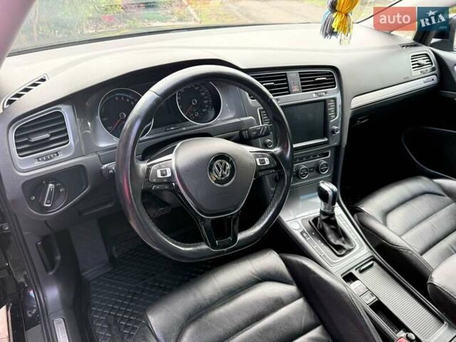 Чорний Фольксваген e-Golf, об'ємом двигуна 0 л та пробігом 110 тис. км за 11000 $, фото 24 на Automoto.ua