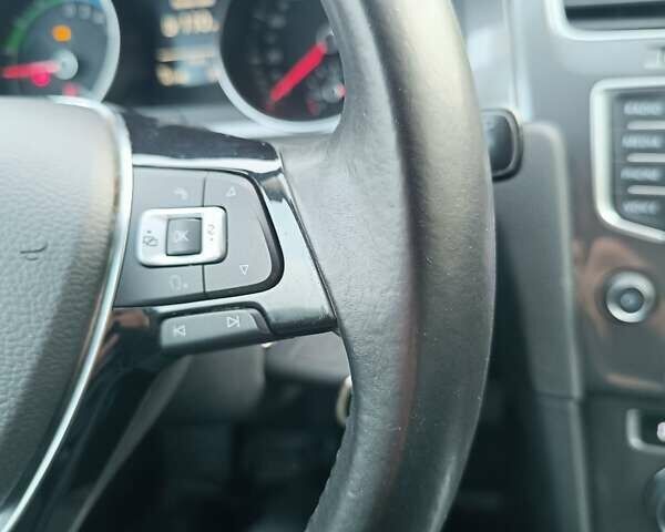 Чорний Фольксваген e-Golf, об'ємом двигуна 0 л та пробігом 120 тис. км за 7750 $, фото 65 на Automoto.ua