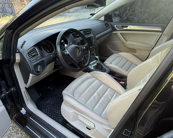 Чорний Фольксваген e-Golf, об'ємом двигуна 0 л та пробігом 140 тис. км за 10000 $, фото 8 на Automoto.ua