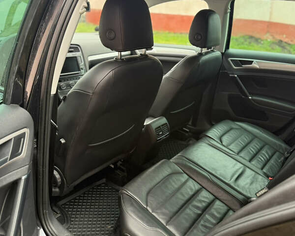 Чорний Фольксваген e-Golf, об'ємом двигуна 0 л та пробігом 108 тис. км за 9300 $, фото 10 на Automoto.ua