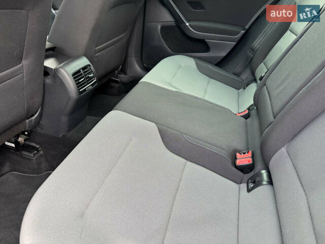 Чорний Фольксваген e-Golf, об'ємом двигуна 0 л та пробігом 129 тис. км за 8999 $, фото 52 на Automoto.ua