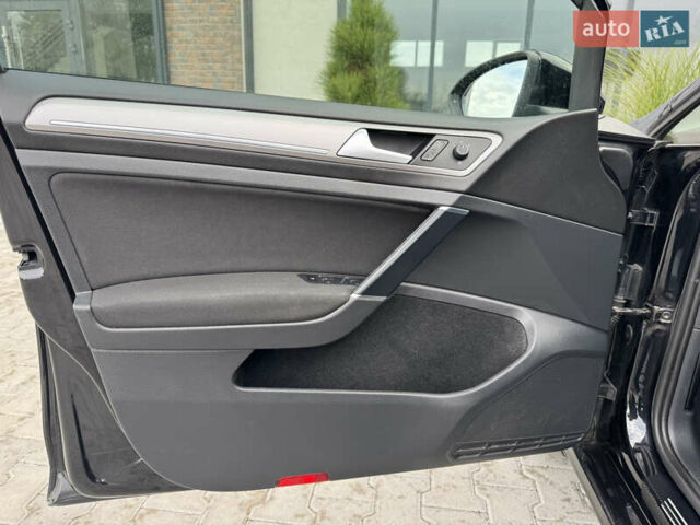 Чорний Фольксваген e-Golf, об'ємом двигуна 0 л та пробігом 129 тис. км за 8999 $, фото 39 на Automoto.ua