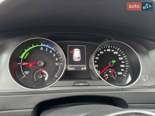 Черный Фольксваген e-Golf, объемом двигателя 0 л и пробегом 158 тыс. км за 8500 $, фото 8 на Automoto.ua