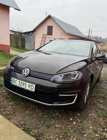 Чорний Фольксваген e-Golf, об'ємом двигуна 0 л та пробігом 108 тис. км за 9300 $, фото 1 на Automoto.ua
