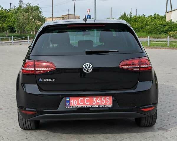 Черный Фольксваген e-Golf, объемом двигателя 0 л и пробегом 90 тыс. км за 11300 $, фото 16 на Automoto.ua