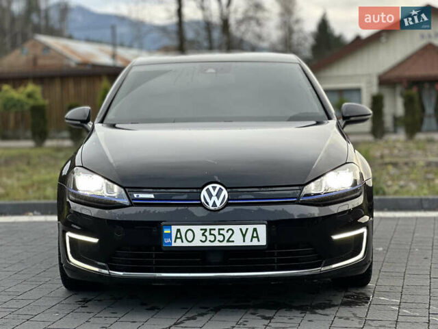 Черный Фольксваген e-Golf, объемом двигателя 0 л и пробегом 136 тыс. км за 9299 $, фото 2 на Automoto.ua