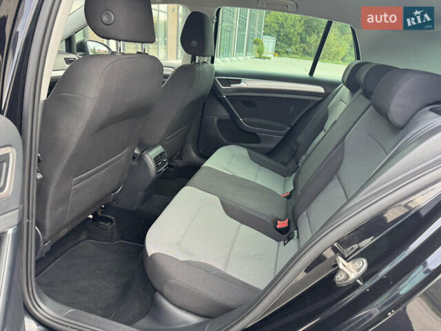 Чорний Фольксваген e-Golf, об'ємом двигуна 0 л та пробігом 129 тис. км за 8999 $, фото 51 на Automoto.ua