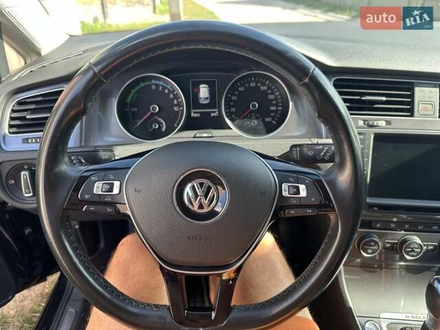 Черный Фольксваген e-Golf, объемом двигателя 0 л и пробегом 85 тыс. км за 11200 $, фото 9 на Automoto.ua