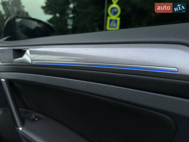 Черный Фольксваген e-Golf, объемом двигателя 0 л и пробегом 161 тыс. км за 9800 $, фото 29 на Automoto.ua