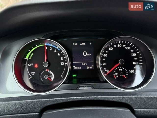 Чорний Фольксваген e-Golf, об'ємом двигуна 0 л та пробігом 130 тис. км за 9200 $, фото 22 на Automoto.ua