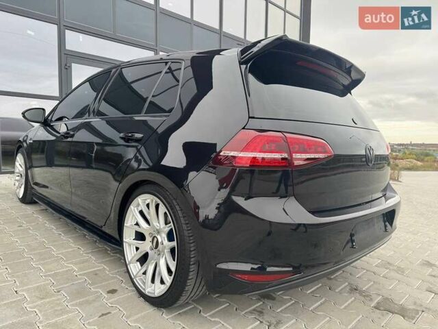 Чорний Фольксваген e-Golf, об'ємом двигуна 0 л та пробігом 136 тис. км за 9999 $, фото 31 на Automoto.ua