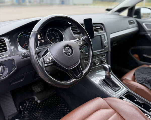 Чорний Фольксваген e-Golf, об'ємом двигуна 0 л та пробігом 154 тис. км за 8500 $, фото 10 на Automoto.ua