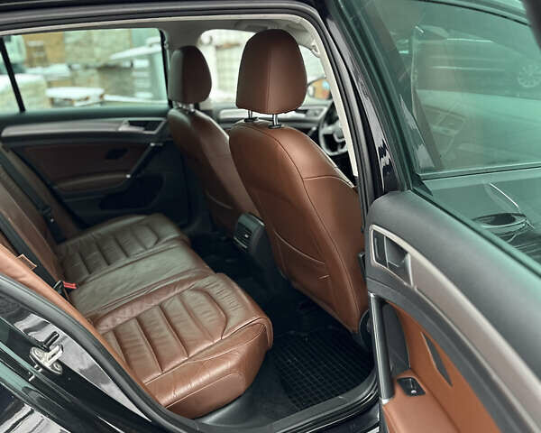 Черный Фольксваген e-Golf, объемом двигателя 0 л и пробегом 125 тыс. км за 8900 $, фото 15 на Automoto.ua