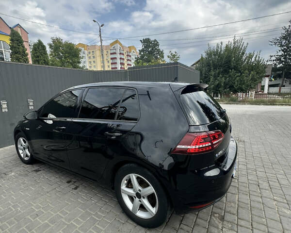 Черный Фольксваген e-Golf, объемом двигателя 0 л и пробегом 142 тыс. км за 8900 $, фото 4 на Automoto.ua