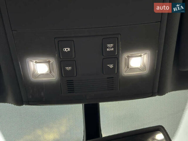 Чорний Фольксваген e-Golf, об'ємом двигуна 0 л та пробігом 122 тис. км за 9400 $, фото 19 на Automoto.ua