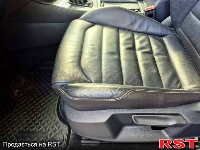 Черный Фольксваген e-Golf, объемом двигателя 85 л и пробегом 124 тыс. км за 10800 $, фото 8 на Automoto.ua