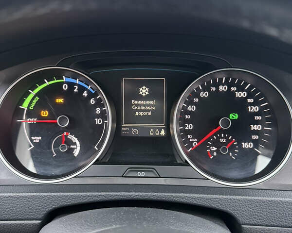 Чорний Фольксваген e-Golf, об'ємом двигуна 0 л та пробігом 154 тис. км за 8500 $, фото 17 на Automoto.ua