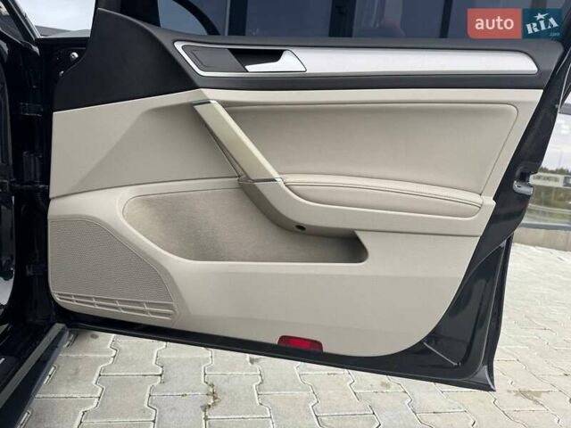 Чорний Фольксваген e-Golf, об'ємом двигуна 0 л та пробігом 136 тис. км за 9999 $, фото 56 на Automoto.ua