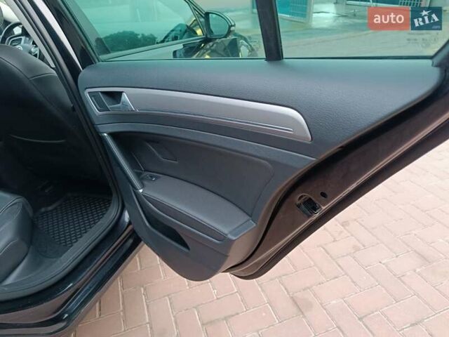 Чорний Фольксваген e-Golf, об'ємом двигуна 0 л та пробігом 120 тис. км за 7750 $, фото 58 на Automoto.ua