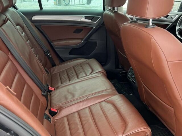 Чорний Фольксваген e-Golf, об'ємом двигуна 0 л та пробігом 118 тис. км за 9499 $, фото 9 на Automoto.ua