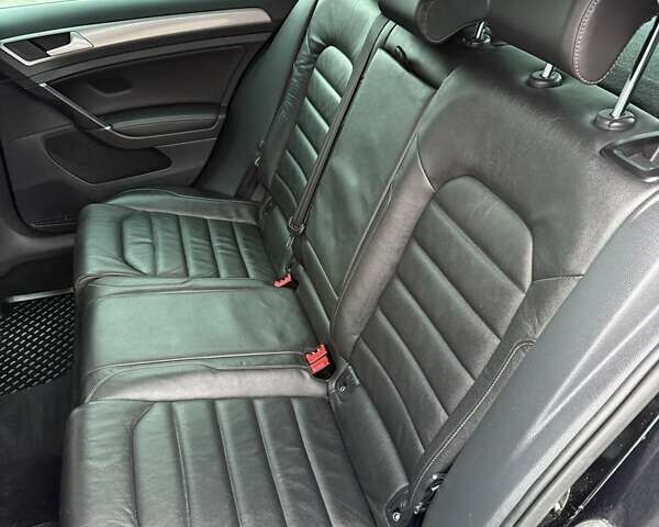 Чорний Фольксваген e-Golf, об'ємом двигуна 0 л та пробігом 130 тис. км за 9200 $, фото 29 на Automoto.ua