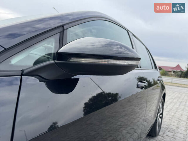 Чорний Фольксваген e-Golf, об'ємом двигуна 0 л та пробігом 129 тис. км за 8999 $, фото 33 на Automoto.ua