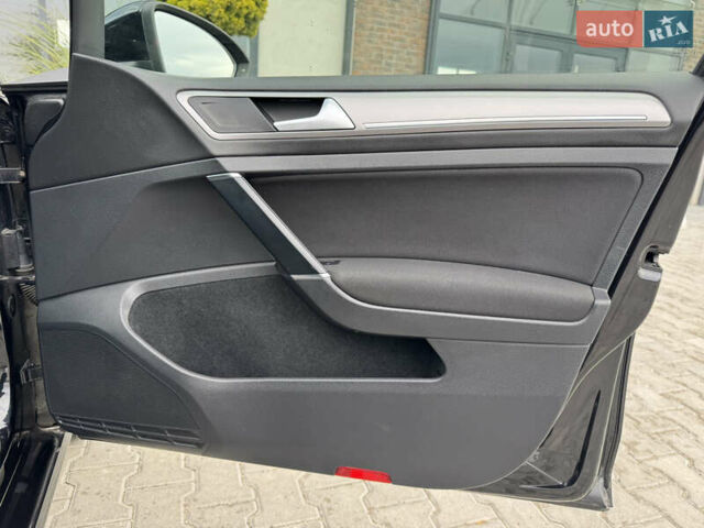Чорний Фольксваген e-Golf, об'ємом двигуна 0 л та пробігом 129 тис. км за 8999 $, фото 55 на Automoto.ua