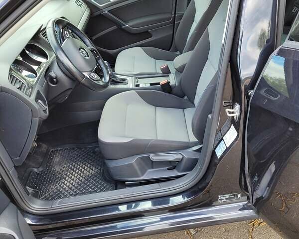 Чорний Фольксваген e-Golf, об'ємом двигуна 0 л та пробігом 115 тис. км за 9500 $, фото 12 на Automoto.ua