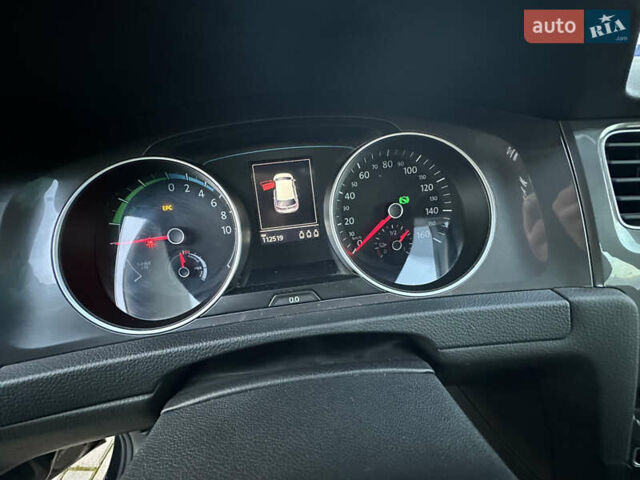 Черный Фольксваген e-Golf, объемом двигателя 0 л и пробегом 112 тыс. км за 8800 $, фото 21 на Automoto.ua