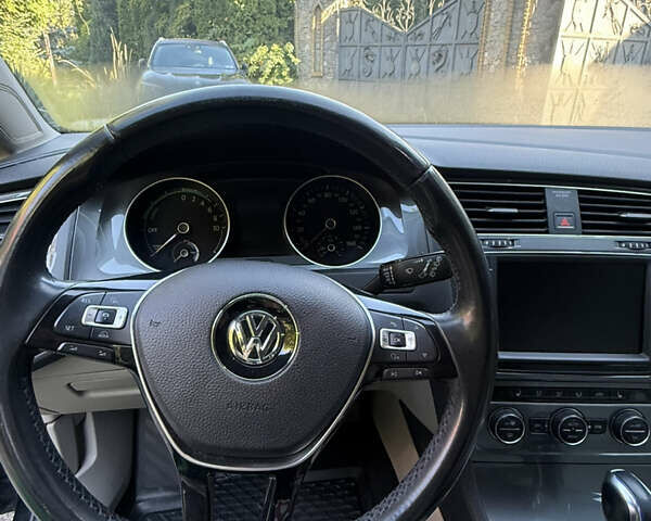 Чорний Фольксваген e-Golf, об'ємом двигуна 0 л та пробігом 140 тис. км за 10000 $, фото 7 на Automoto.ua