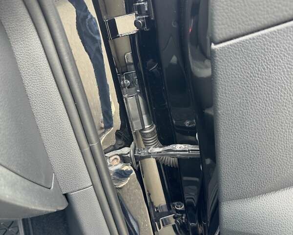 Чорний Фольксваген e-Golf, об'ємом двигуна 0 л та пробігом 106 тис. км за 8500 $, фото 57 на Automoto.ua