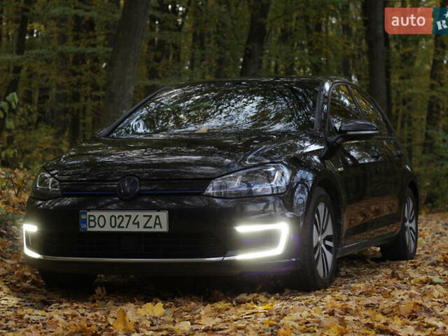 Черный Фольксваген e-Golf, объемом двигателя 0 л и пробегом 199 тыс. км за 8200 $, фото 10 на Automoto.ua