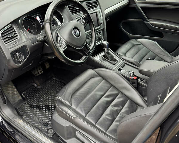 Черный Фольксваген e-Golf, объемом двигателя 0 л и пробегом 90 тыс. км за 9700 $, фото 17 на Automoto.ua