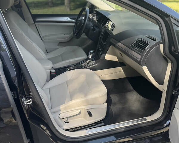 Черный Фольксваген e-Golf, объемом двигателя 0 л и пробегом 89 тыс. км за 10000 $, фото 21 на Automoto.ua