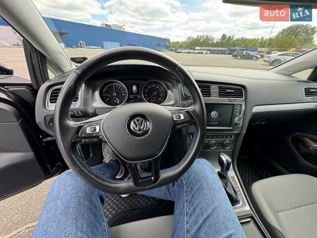 Чорний Фольксваген e-Golf, об'ємом двигуна 0 л та пробігом 106 тис. км за 8500 $, фото 23 на Automoto.ua