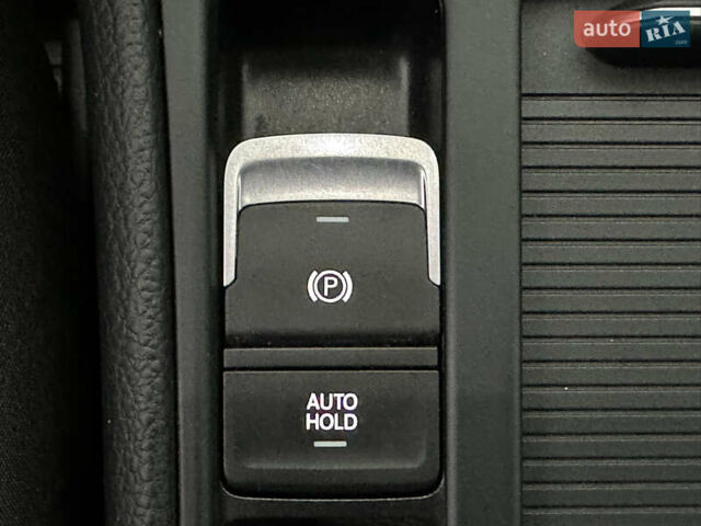 Чорний Фольксваген e-Golf, об'ємом двигуна 0 л та пробігом 122 тис. км за 9400 $, фото 15 на Automoto.ua