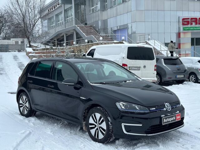 Чорний Фольксваген e-Golf, об'ємом двигуна 0 л та пробігом 72 тис. км за 12990 $, фото 2 на Automoto.ua