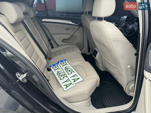 Черный Фольксваген e-Golf, объемом двигателя 0 л и пробегом 136 тыс. км за 9299 $, фото 60 на Automoto.ua