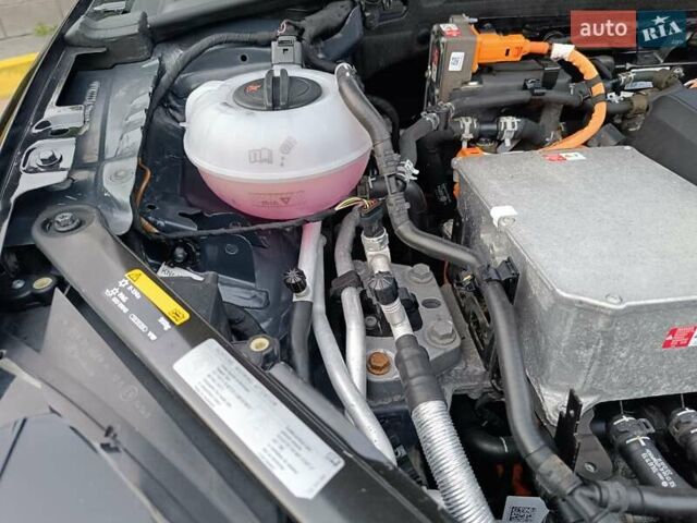 Чорний Фольксваген e-Golf, об'ємом двигуна 0 л та пробігом 120 тис. км за 7750 $, фото 68 на Automoto.ua