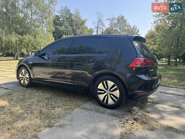 Черный Фольксваген e-Golf, объемом двигателя 0 л и пробегом 89 тыс. км за 10000 $, фото 10 на Automoto.ua