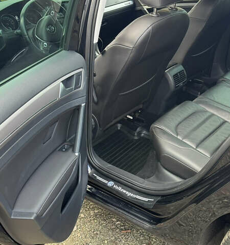 Черный Фольксваген e-Golf, объемом двигателя 0 л и пробегом 125 тыс. км за 9700 $, фото 10 на Automoto.ua