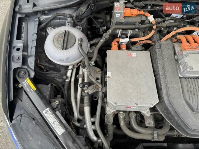 Чорний Фольксваген e-Golf, об'ємом двигуна 0 л та пробігом 106 тис. км за 8500 $, фото 62 на Automoto.ua