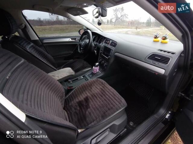 Чорний Фольксваген e-Golf, об'ємом двигуна 0 л та пробігом 130 тис. км за 8800 $, фото 18 на Automoto.ua