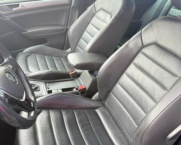 Чорний Фольксваген e-Golf, об'ємом двигуна 0 л та пробігом 110 тис. км за 11000 $, фото 30 на Automoto.ua