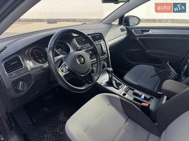 Черный Фольксваген e-Golf, объемом двигателя 0 л и пробегом 89 тыс. км за 8500 $, фото 9 на Automoto.ua